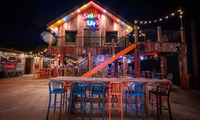 Brookeland Hotel | Rayburn Resorts