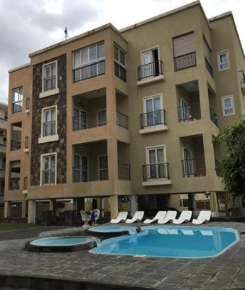 Flic-en-Flac Apartment | Rayons Vert Complex, Coastal Road, Flic en Flac
