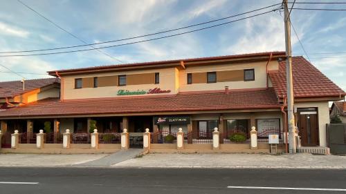 Ludanice House | Reštaurácia-penzión ALTANA