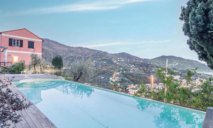 Recco Apartment | Recco apartment with view and pool