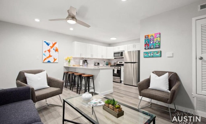 Clarksville Apartment | Recently Renovated Clarksville Apt for 4 and Parking