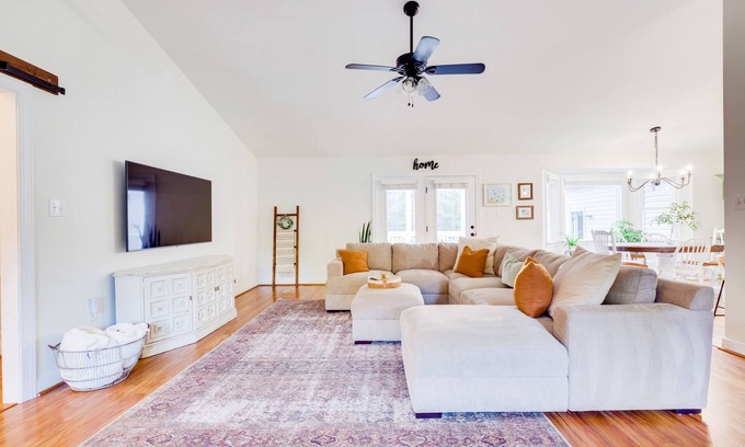 New Kent House | Red Juniper Retreat