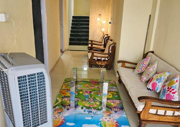 Pune Apartment | Red Pepper