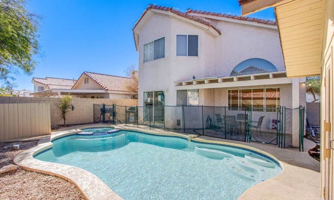 Summerlin House | Red Rock Poolside Retreat