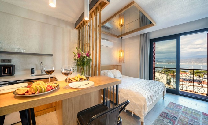 Fethiye Hotel | Reddoors Suites Sea View