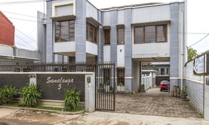 Cileunyi House | RedDoorz near Jatinangor Town Square