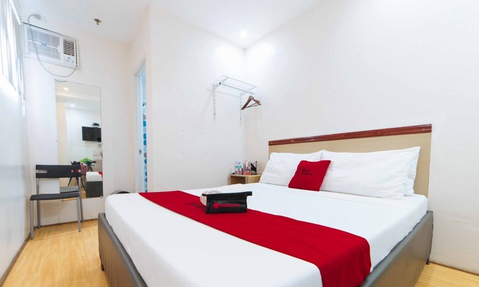 Davao Hotel | RedDoorz Plus Near SM Lanang Davao