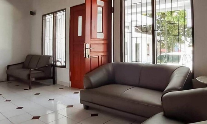 Cibodas Hotel | RedDoorz Syariah @ Jl Raya Sukabumi