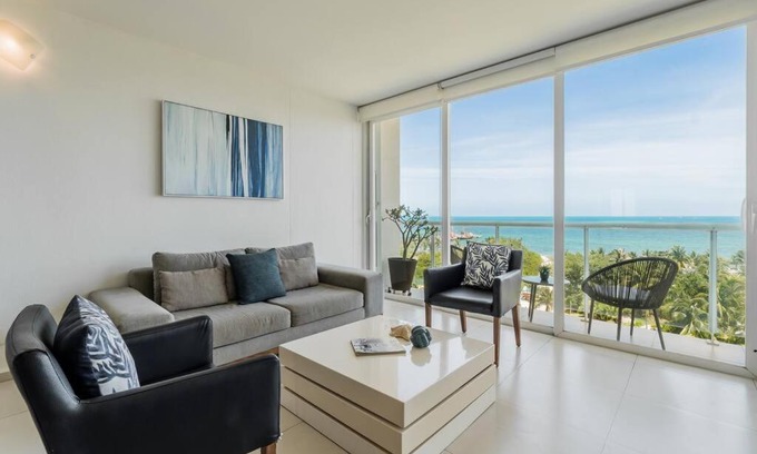 Puerto Juarez Apartment | REEF Beachfront 3BDR apartment by CASA PARAISO