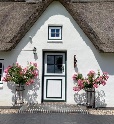 Augustenkoog House | Reetdachhaus, Sauna, E-Bikes, 6 Personen
