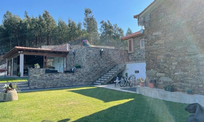 Castelo de Paiva House | Refúgio