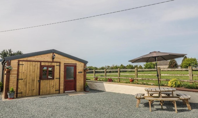 Pentre Berw House | Refail Bach, Gaerwen