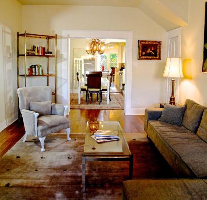 Neartown Apartment | Refuge in the Heart of Montrose