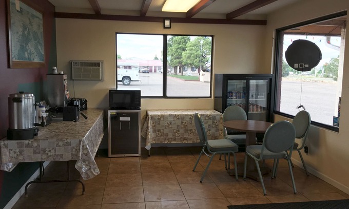 East Las Vegas Hotel | Regal Motel in Las Vegas, New Mexico