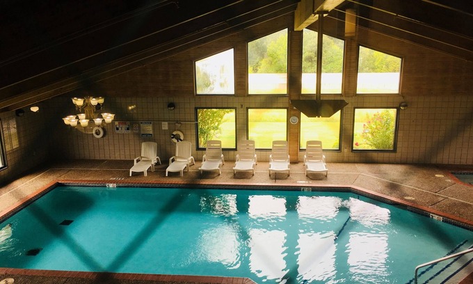 Stilwell Hotel | Regency Inn And Suites