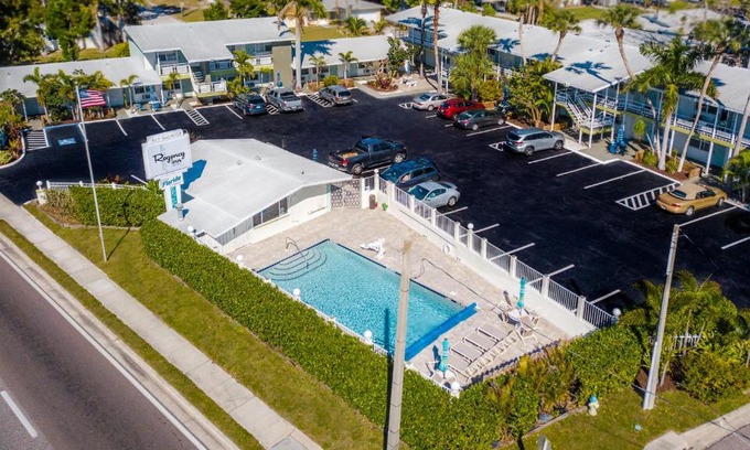 North Trail Hotel | Regency Inn & Suites Sarasota