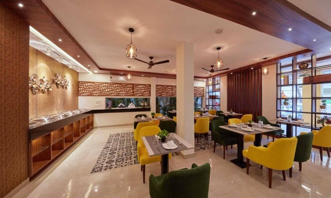 Stage 1 Hotel | Regenta Inn Indiranagar