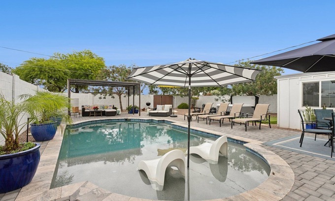 Tempe House | Reins & Rivets by PaseoHomesAZ *Heated Pool*