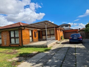 Clayton South House | Relax and spacious Clarinda House