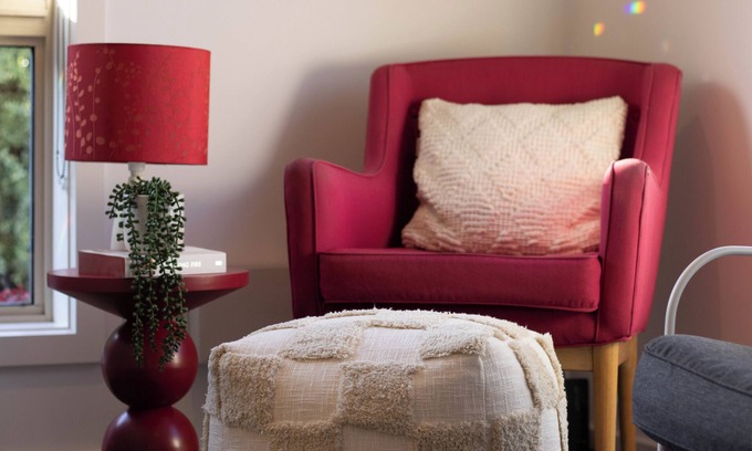 Ballarat North House | Relax and unwind in this quirky, art-filled retreat in Ballarat North