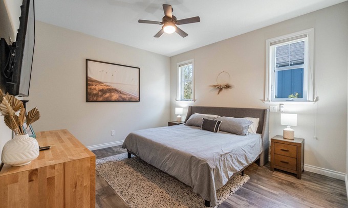 Okanagan-Similkameen House | Relax in Luxury at the Cottages