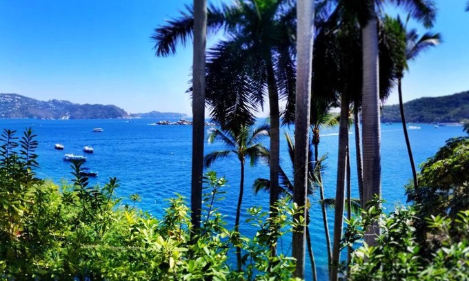 Caleta Villa | RELAX in SECLUSION with LOVED-ONES Villa w/BARMAN!