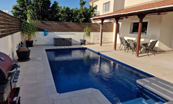 Agios Athanasios House | Relax in Style - 4 Bedroom Villa with Private Pool and Garden.