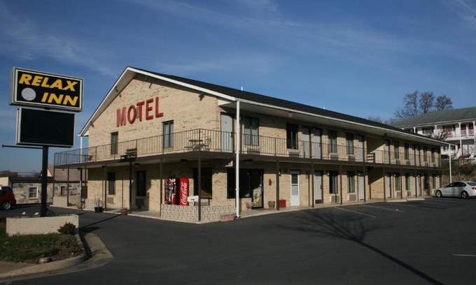 Front Royal Hotel | Relax Inn Front Royal