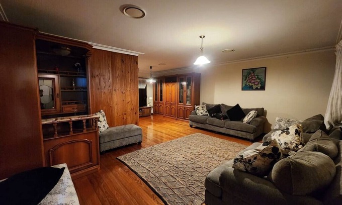 Mulgrave House | Relax, Refresh, Rejuvenate in Premium Luxury !