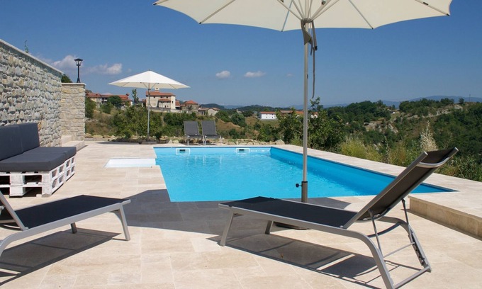 Spigno Monferrato Apartment | Relaxation away from the hustle and bustle, in beautiful scenery and by the fantastic pool