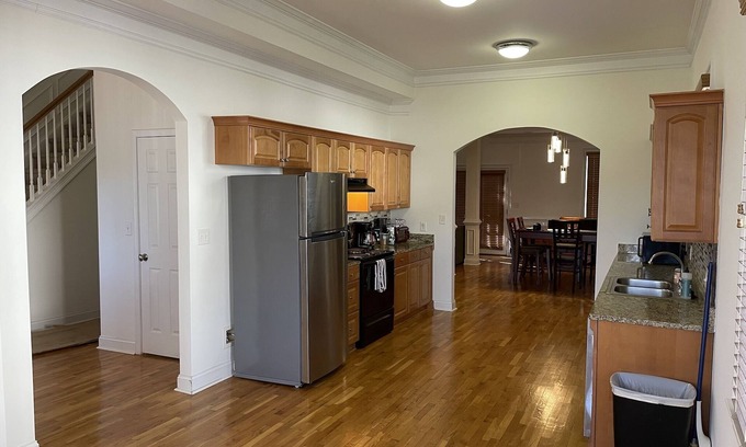 West End House | Relaxing 3 bedroom modern amongst the classics of the Westend