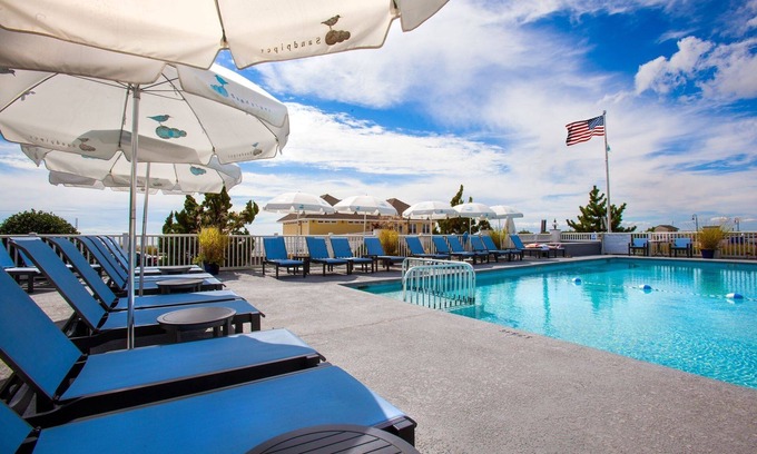 Cape May House | Relaxing Coastal Stay | Beachfront Bliss, Pool & Spacious 2BR w/Full Kitchen