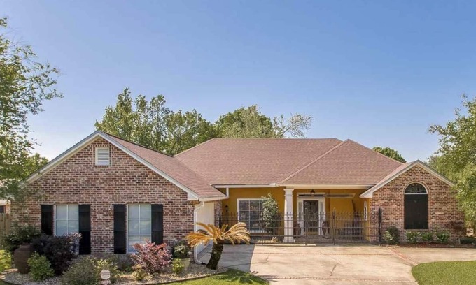 Shenandoah House | Relaxing, Convenient, Comfortable 3 BR House