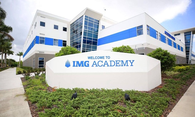 Palmetto House | Relaxing Pool Side - Near Fairgrounds