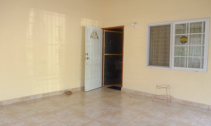 Molynes Gardens House | Relaxing, private stay at Villa Eccleston