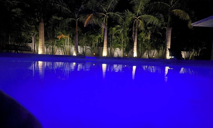 Downtown House | "RELAXMORE IN PARADISE" 30 Days Sarasota Getaway with Private Salt-Water Pool