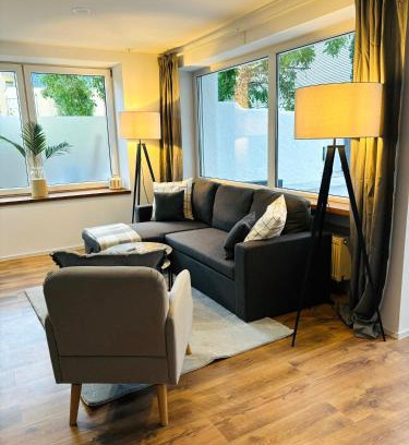 Bad Bellingen Apartment | REMA Homes - Jacuzzi Terrasse 55' TV Küche Regendusche