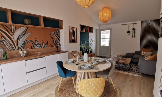 Saint-Denis-d'Oleron House | Remarkable 3-room apartment near the port, city center and beaches