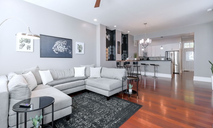 Benton Park House | Remodeled 3br 4ba Home with Secret Speakeasy Basement