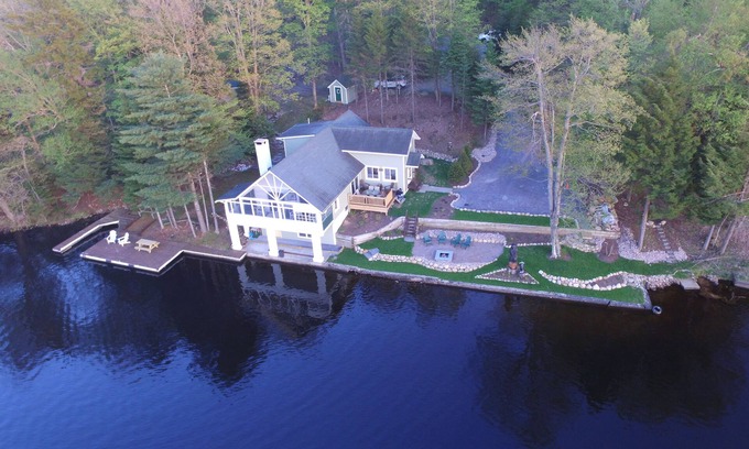 Old Forge House | REMODELED WATERFRONT ON CHANNEL IN OLD FORGE