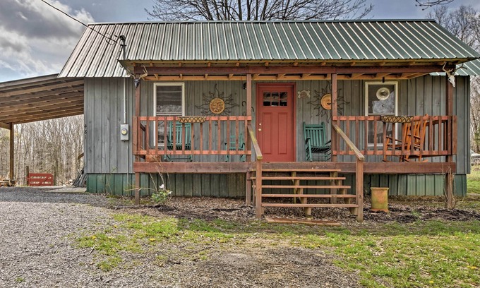 New Concord Cabin | Remote Kentucky Cabin w/Fire Pit & 2 Ponds