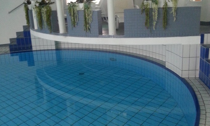 Wurster Nordseekuste Apartment | renovated. 75 m². Indoor pool & sauna. Beach chair🐶Beach 🏖️