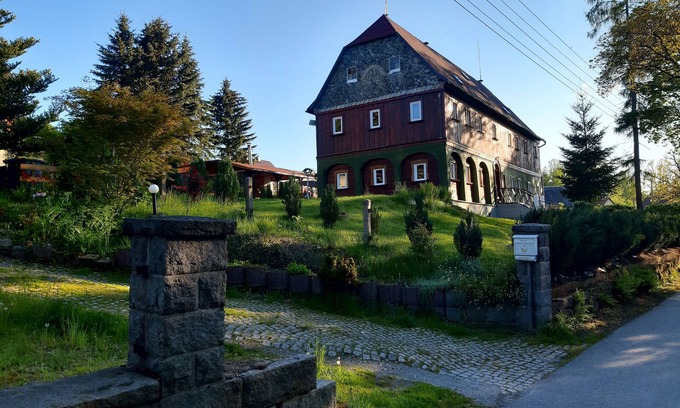 Oppach Apartment | Renovated half-timbered house, great hiking trails nearby