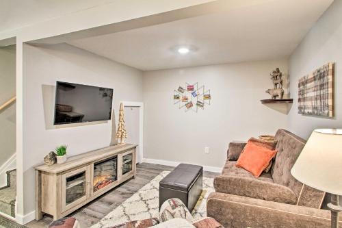 Bethlehem House | Renovated Hub with Direct Access to Snowmobile Trail