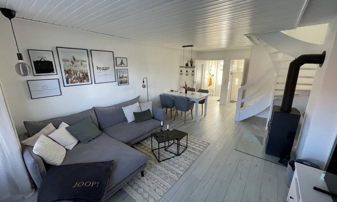 Friedrichskoog-Spitze House | Renoviertes Reihenmittelhaus Direkt an der Nordsee! Stilvoll, Modern, Renoviert!