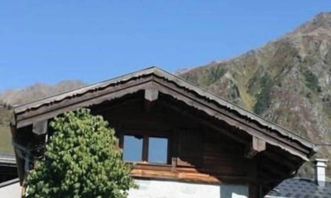 Le Tour Ski Chalet | Rental Chalet 4 pers- CHAMONIX (3 Adults + 1 child measuring no more than 1m50