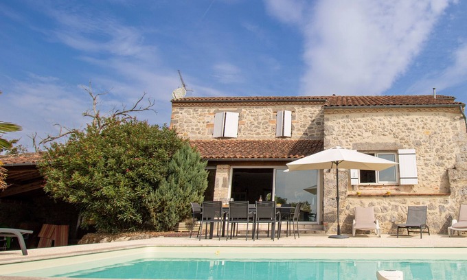 Nerac House | Rental in Nerac en Albret, stone built house, detached, renovated.