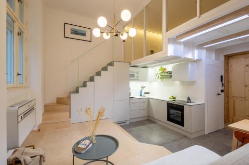 Smichov Apartment | Rentero Designer Petite Stay, Prague