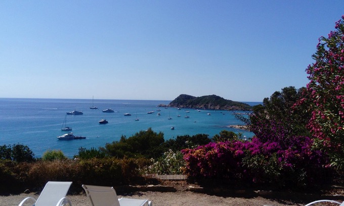 Ramatuelle Villa | Renting : Villa La Crique in L'Escalet.