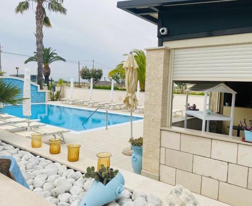 Margherita di Savoia Apartment | Residence Bandiera Gialla